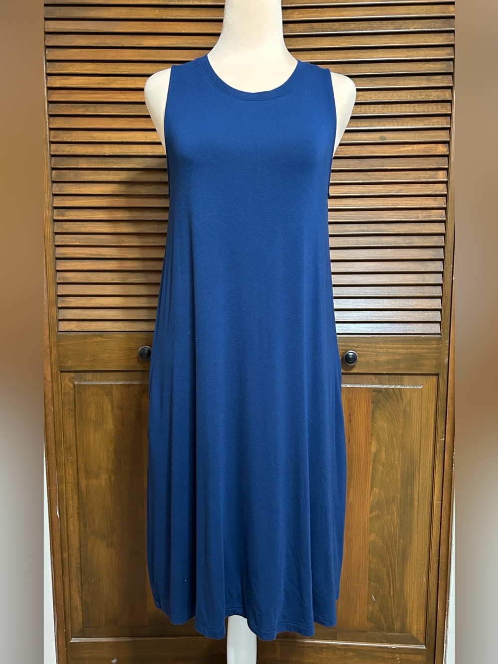 NWOT Time and Tru Qty 2 Sleeveless Knit Swing Dresses Side Pockets Size M - Picture 6 of 8